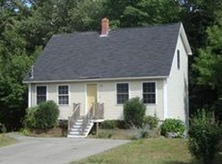 27 Sherburne St, Springvale, ME 04083