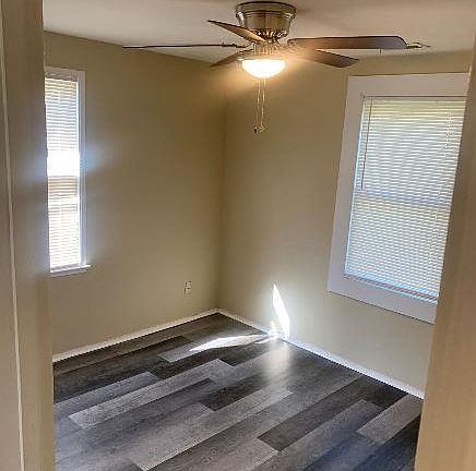 5th image of 1022 S 50th Dr