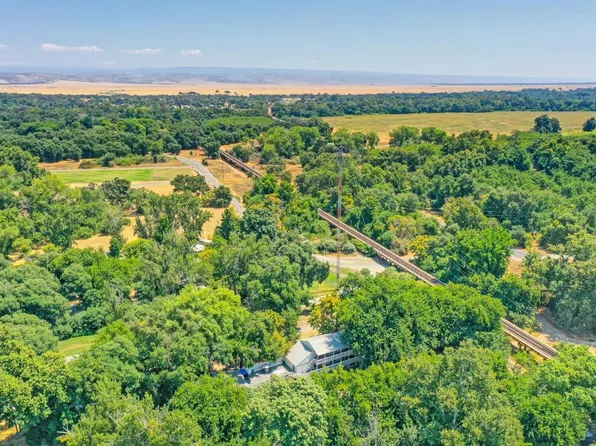 24620 Tehama Vina Rd, Los Molinos, CA 96055