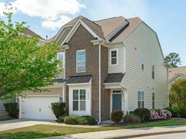 2227 Rocky Bay Ct, Cary, NC 27519