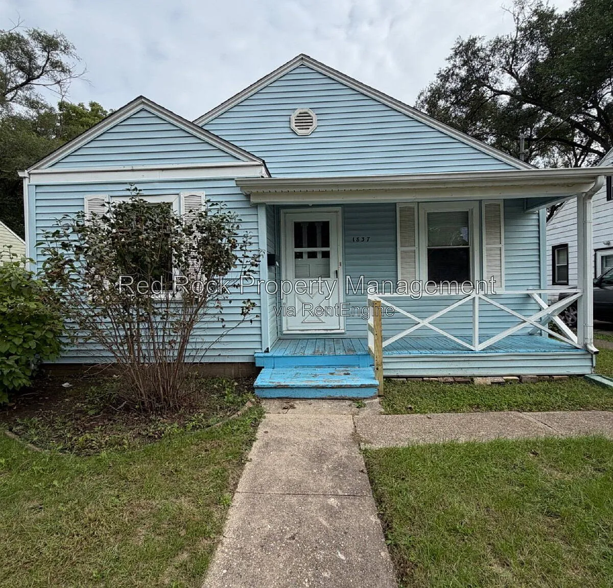 2 bed, 1.0 bath, 709 sqft, $1,350 — Photo 1