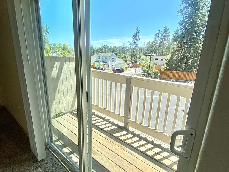 1673 NW Portland Ave — Photo 5