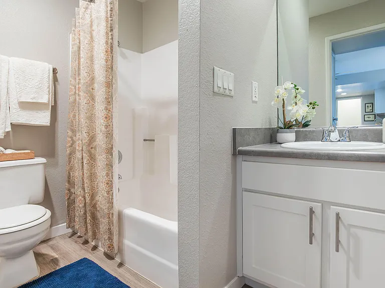 Cassia Apartments — Photo 44