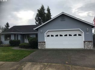 121 NW Amhurst Ct, Winston, OR 97496