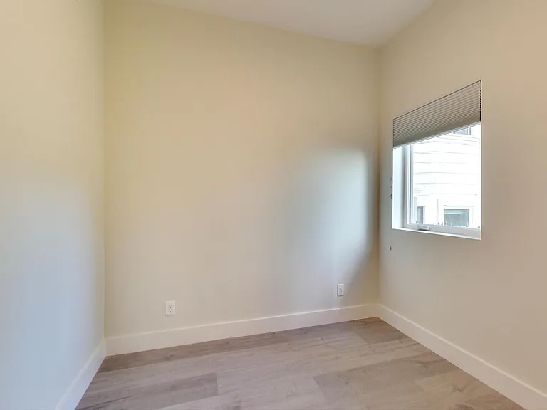 225 Duboce Ave #1 — Photo 11