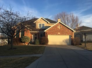 7350 Canyon Rd, Lincoln, NE 68516