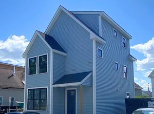 17 Lodi St, Worcester, MA 01608