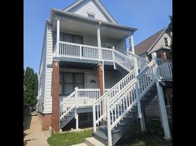 5010 S Washtenaw Ave