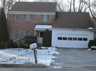 14 Long Ln, Berwyn, PA 19312