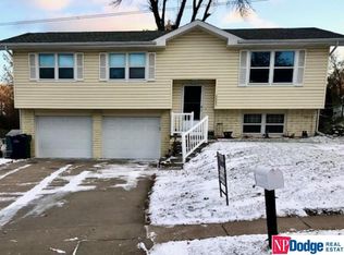2805 Columbus Ave, Bellevue, NE 68005