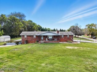 1858 Nandina Dr, Maryville, TN 37801