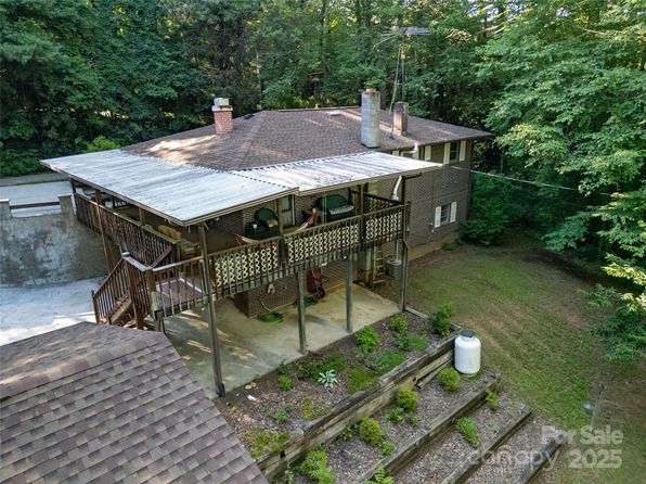176 Lake Sega Rd, Brevard, NC 28712