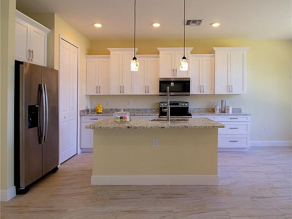 5th image of 1703 Sunniland Blvd