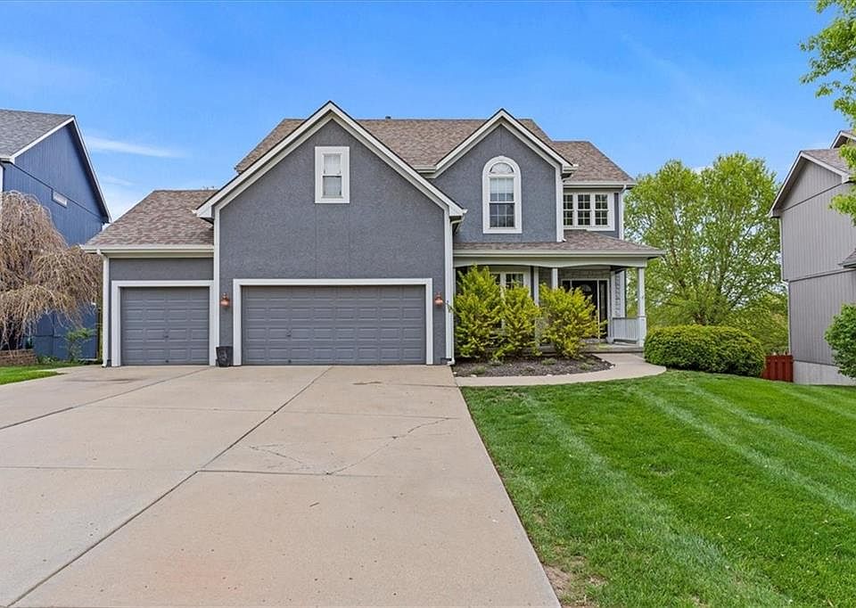 298 Ash Ln, Lansing, KS 66043 Zillow