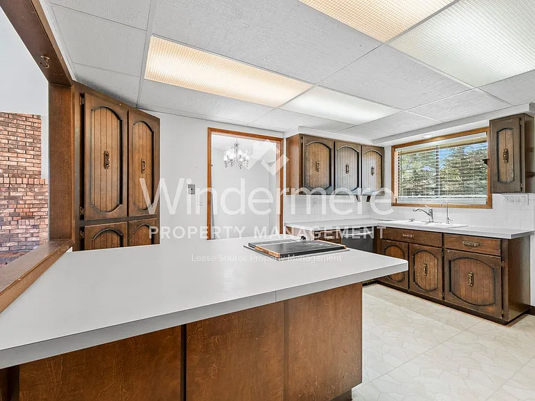 6622 E 15th Ave — Photo 8