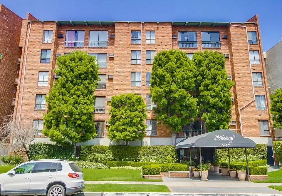 1440 Veteran Ave #216