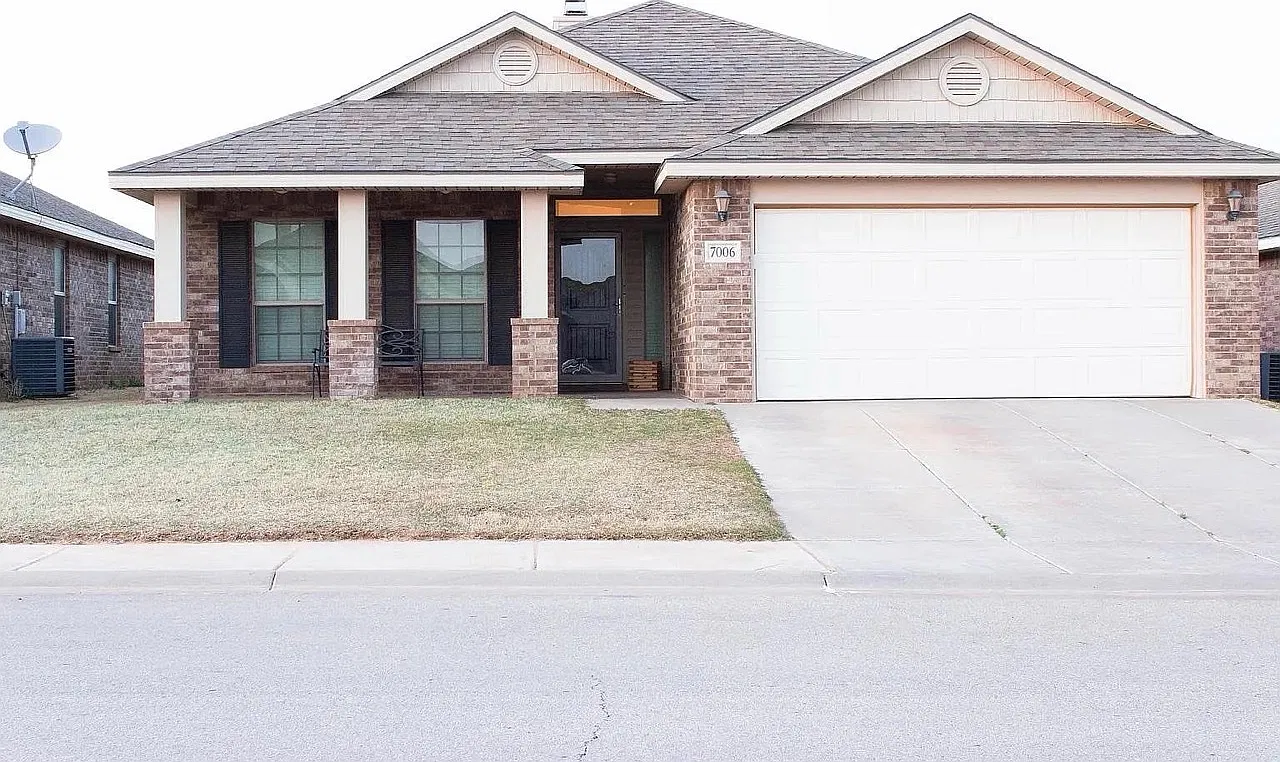 3 bed, 1616 sqft, $1,625 — Photo 1