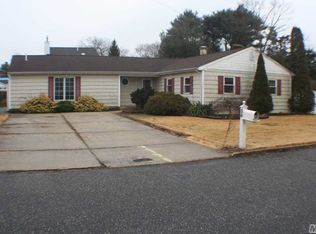36 Avenue F, Ronkonkoma, NY 11779