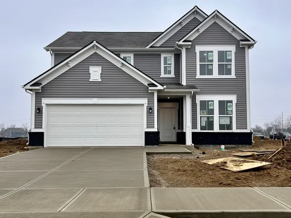 207 Ambassador Dr, Pittsboro, IN 46167