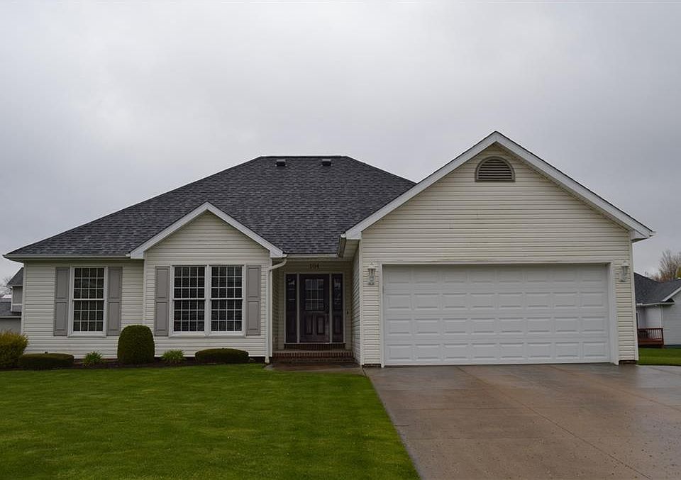 1st image of 104 Walker Dr