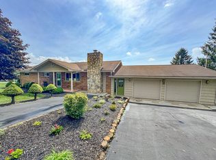 203 Division St, Shady Spring, WV 25918