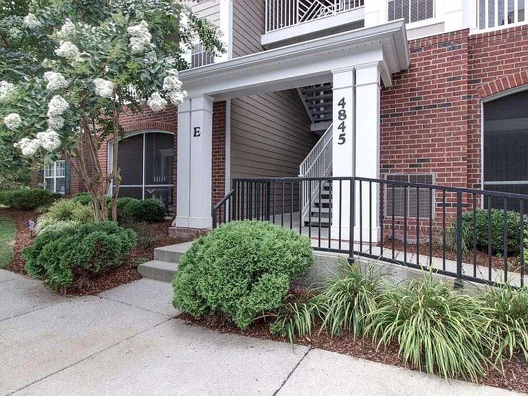 4845 Bevendean Dr #11 — Photo 1