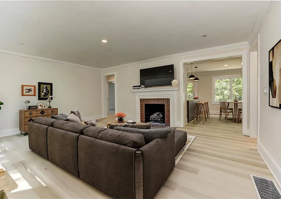 83 26th St NW #MAIN LEVEL