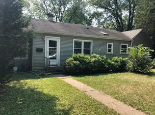 19 Pamela Rd, Lake Zurich, IL 60047