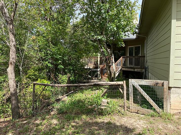 4th image of 12010 Pollyanna Ave