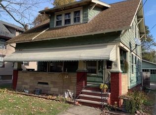 1051 Chalker St, Akron, OH 44310