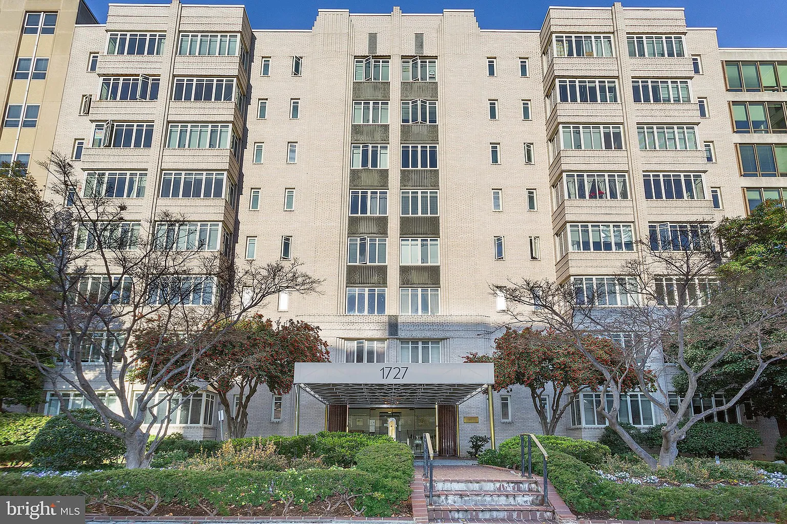 1727 Massachusetts Ave NW #304 photo 1