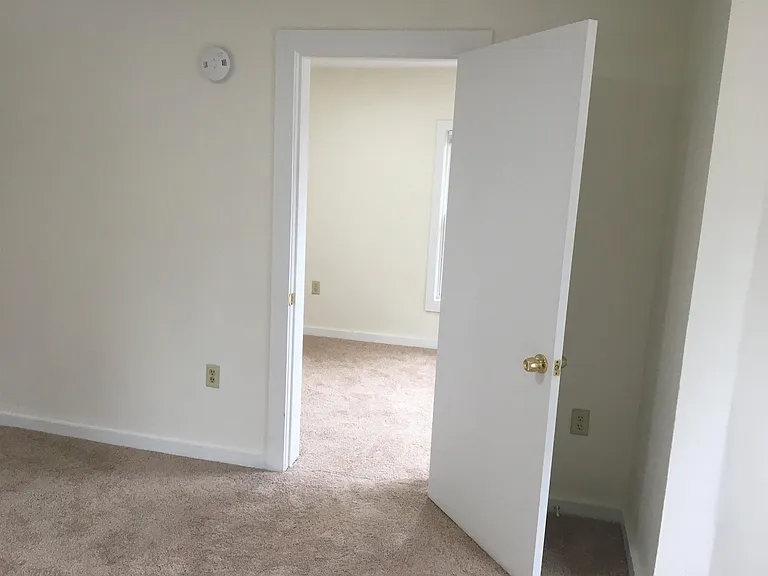 82 3rd St #2E — Photo 34