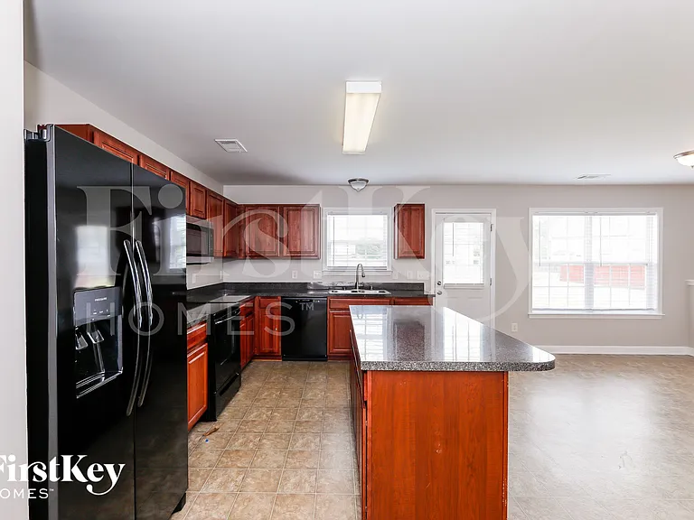 2922 Blueberry Dr — Photo 8