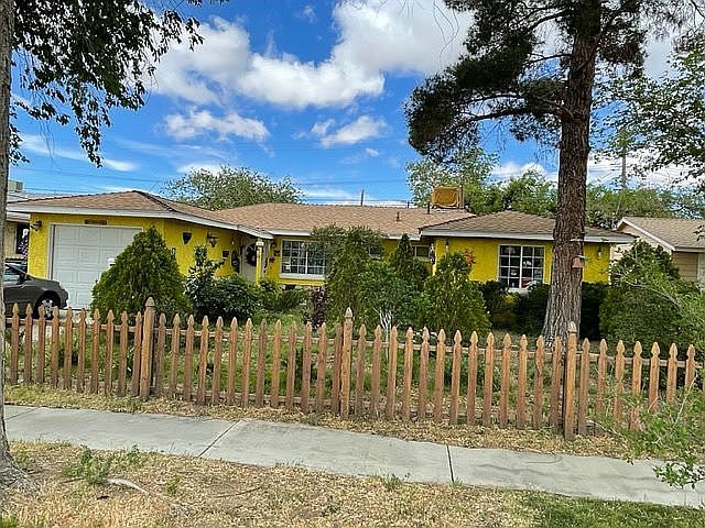 2nd image of 1247 Boyden Ave