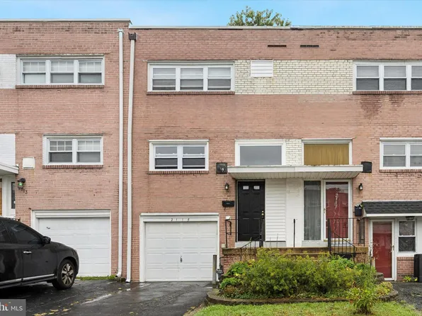 2115 Ravenwood Rd, Folcroft, PA 19032