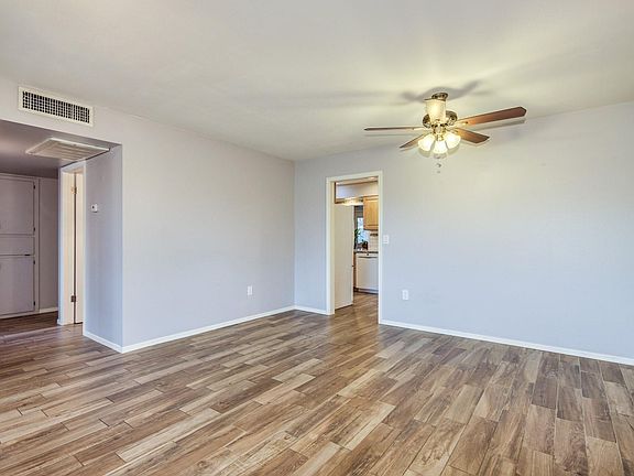 5th image of 10881 W Thunderbird Blvd