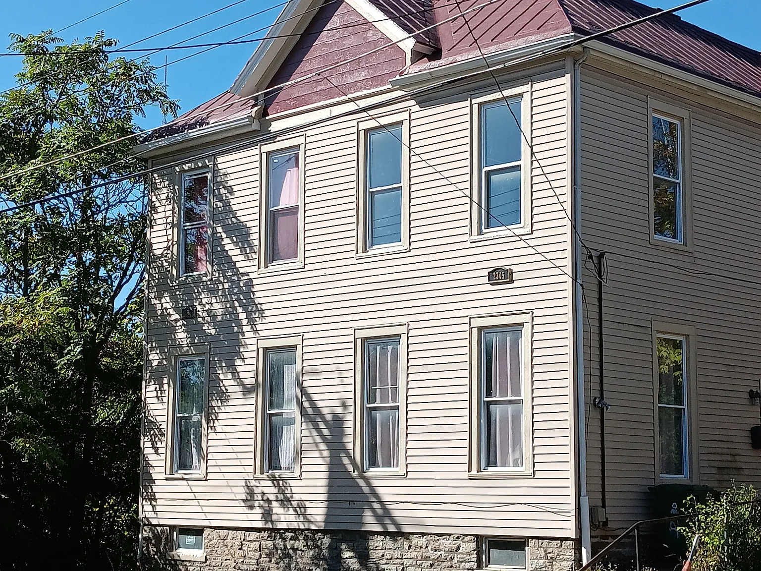 3 bed, 2000 sqft, $1,800 — Photo 3