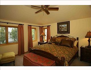 4th image of 643 Deer Blvd #4