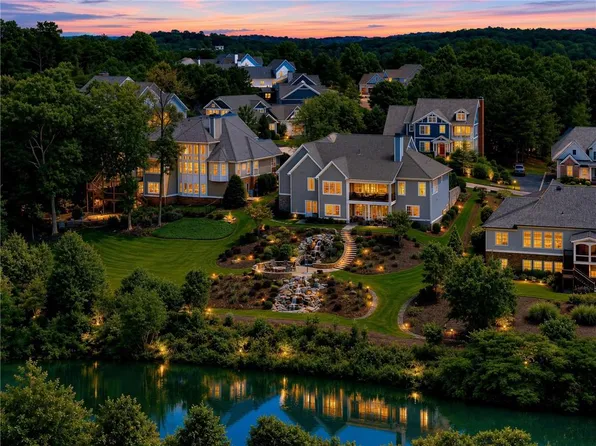 118 Stonehaven Dr, Dawsonville, GA 30534