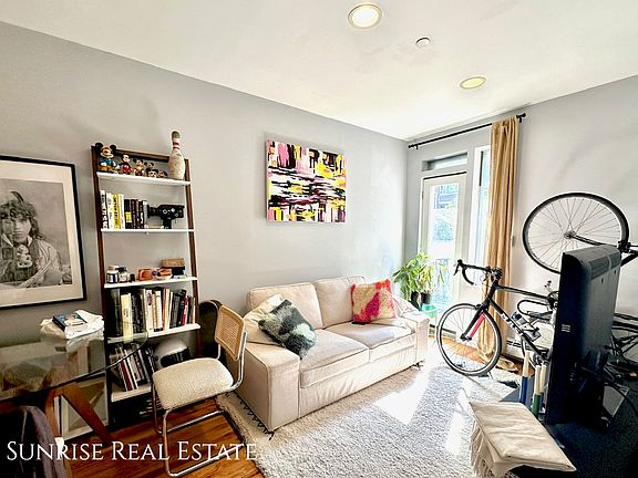 2nd image of 1095 Bedford Ave APT 3