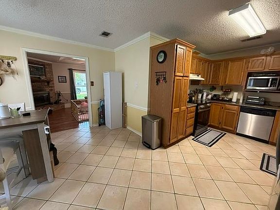 5th image of 307 Sugar Ridge Dr
