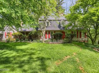 40 Westwood Dr, Winfield, PA 17889