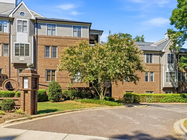 750 Washington St Unit 302, Raleigh, NC 27605