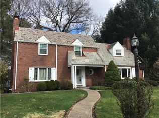 940 Oakwood Pl, Natrona Heights, PA 15065