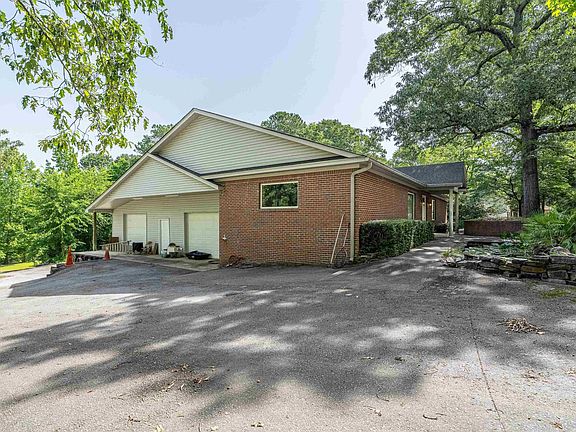 5th image of 301 Ramblin Rd