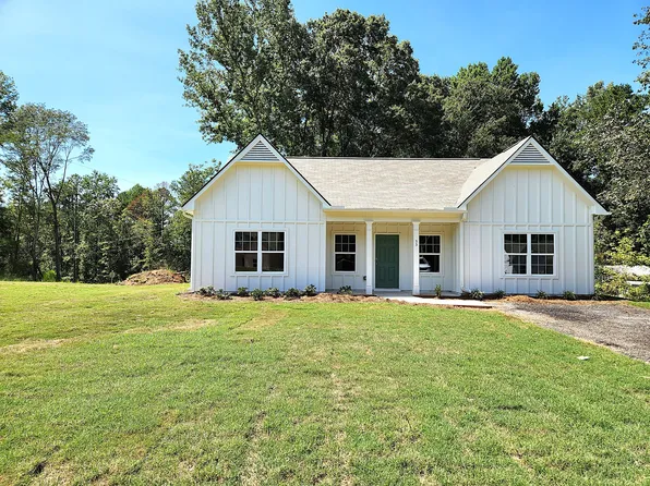 2 Clemit Harris Rd, Newnan, GA 30263