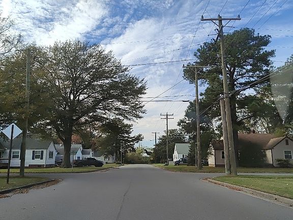 4th image of 310 Plover Dr