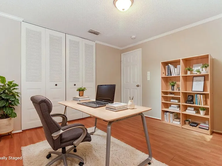 7801 Glencoe Dr — Photo 17