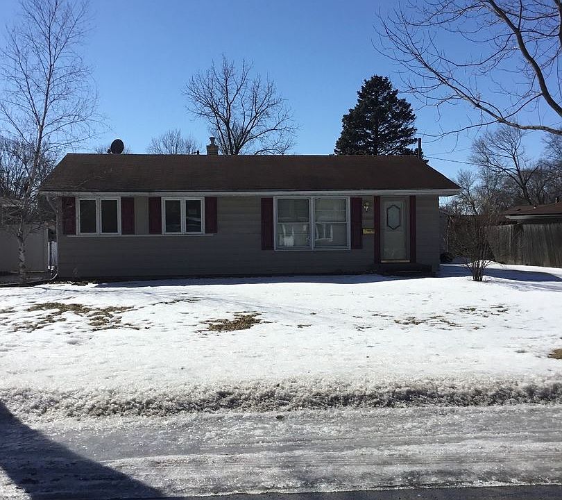 1st image of 2307 Skokie Dr