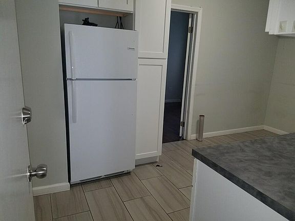 5th image of 1525 60th St #1